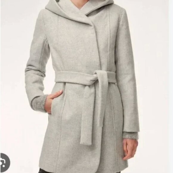 Aritzia Jackets & Blazers - Aritzia Wilfred Borda Italian Wool Cashmere Coat in Light Grey Size M